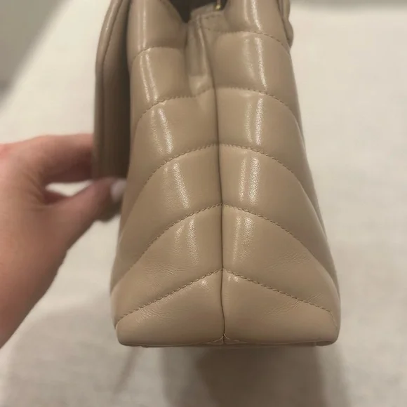 Yves Saint Laurent Tan Toy LouLou Bag - Picture 5 of 11